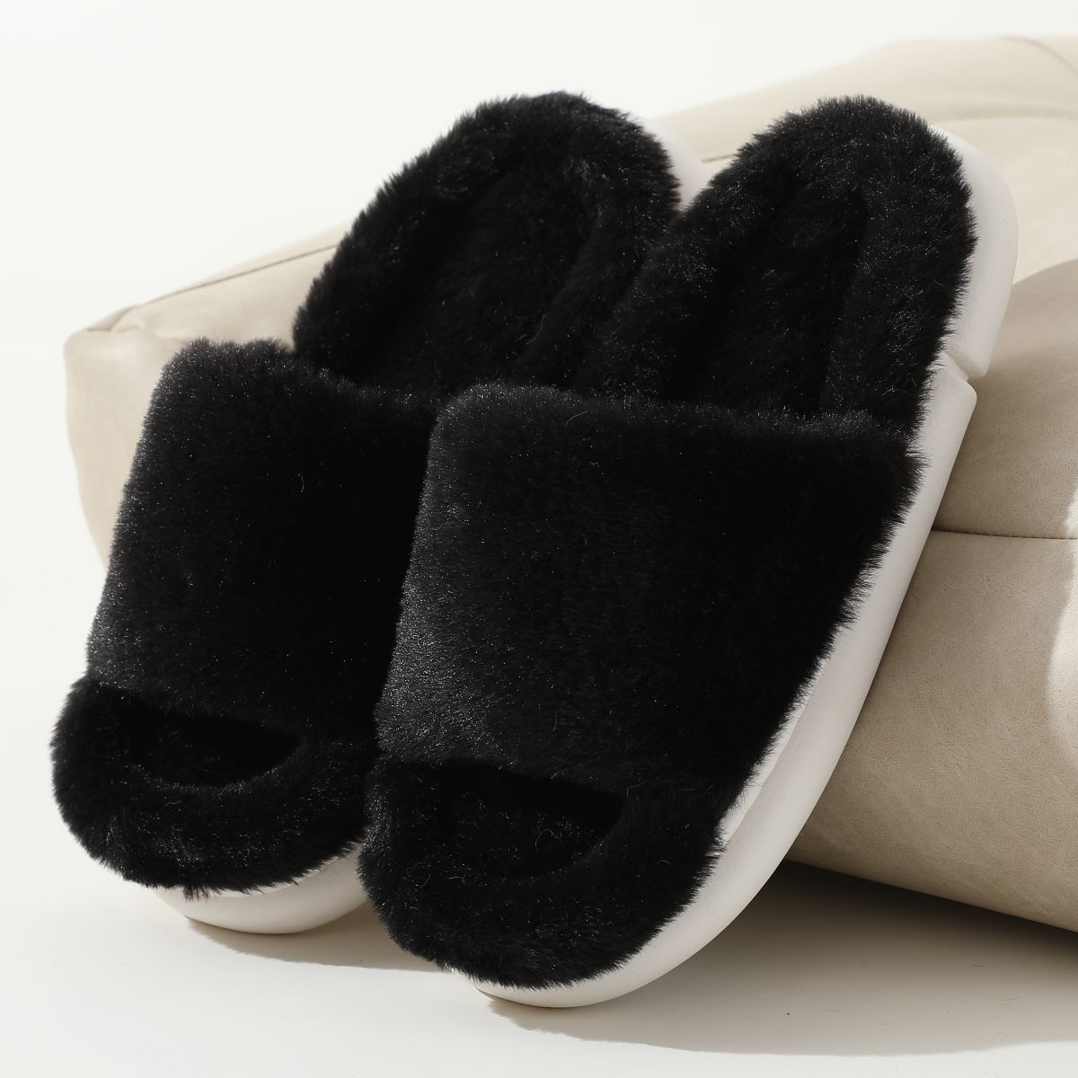 Eva Fluffy Slippers