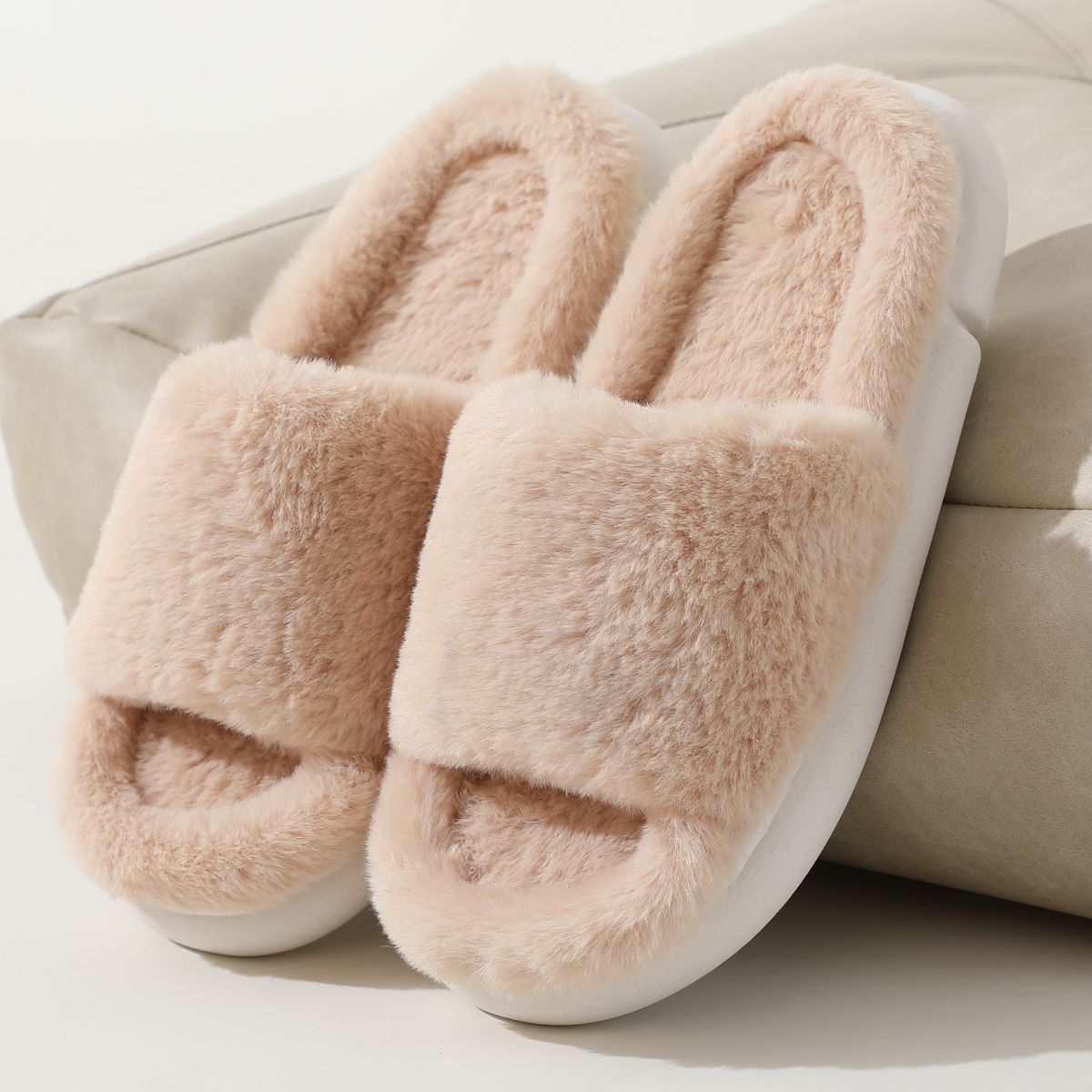 Eva Fluffy Slippers